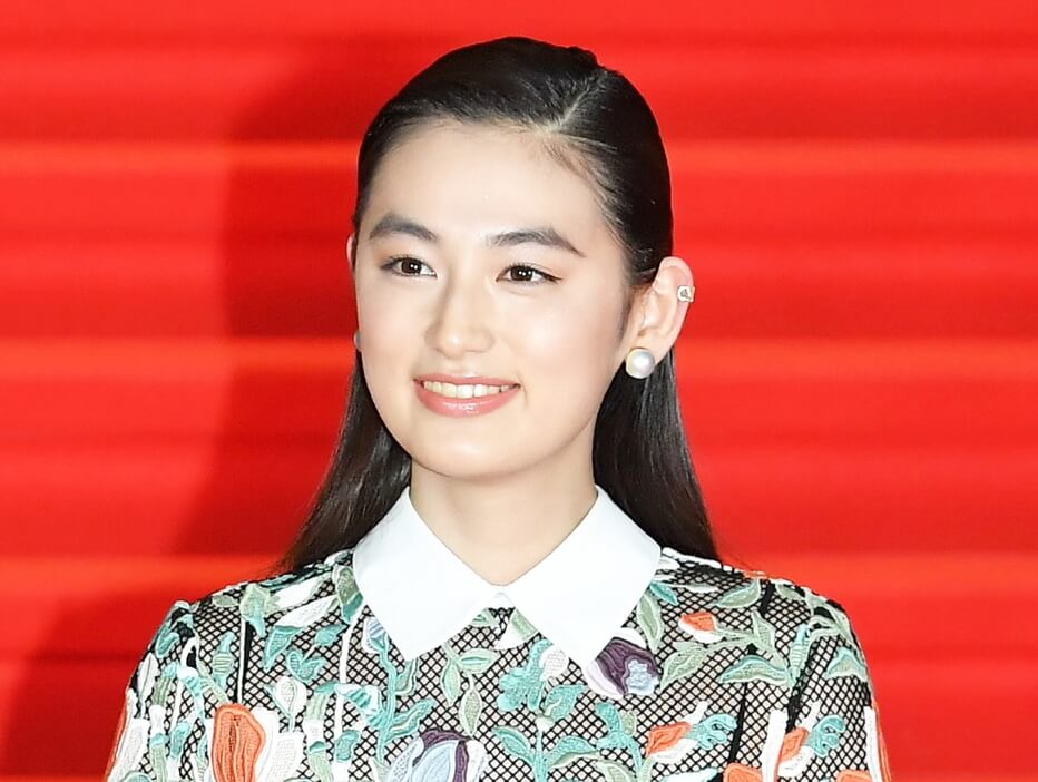 八木莉可子